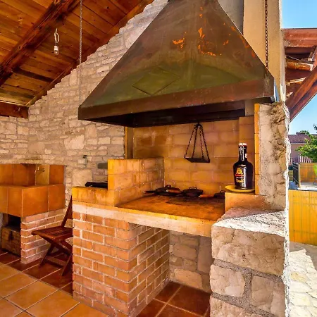 Rustic In With Private Pool Holiday home Medulin