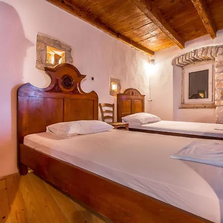 Rustic In With Private Pool Holiday home Medulin