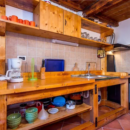 Rustic In With Private Pool Holiday home Medulin