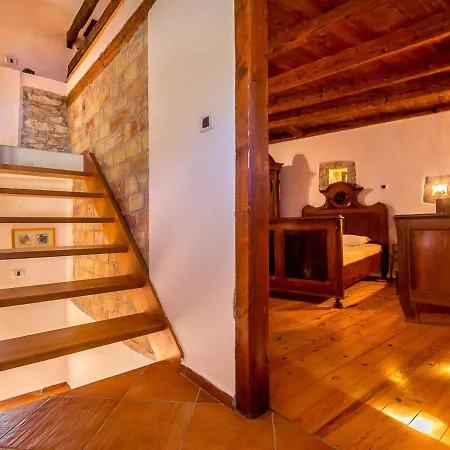 Rustic In With Private Pool * Medulin